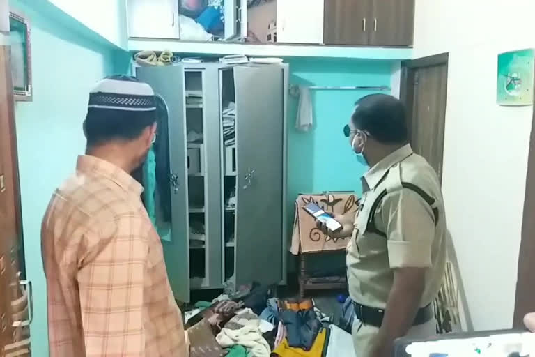 theft at madanapalle in ananthapur district