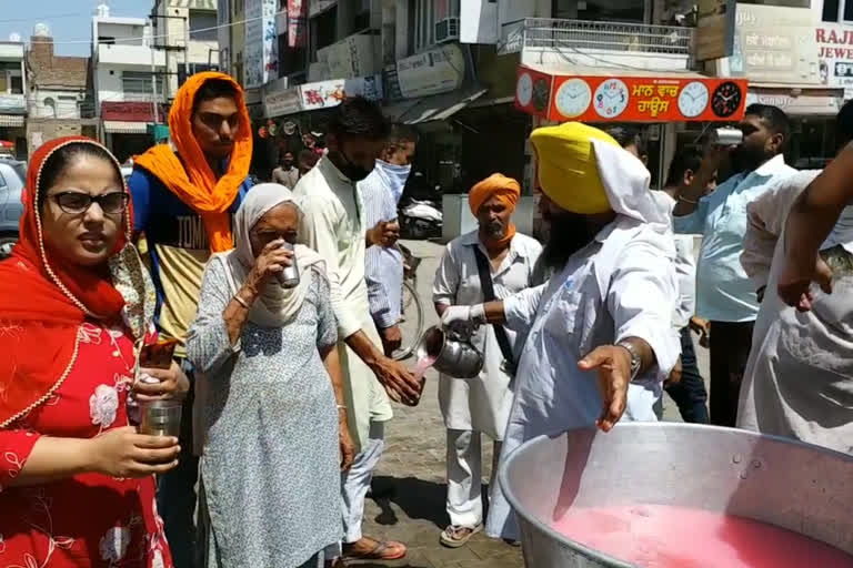 Martyrdom Day of Guru Arjan Dev Ji celebrated at Gurdwara Singh Sabha