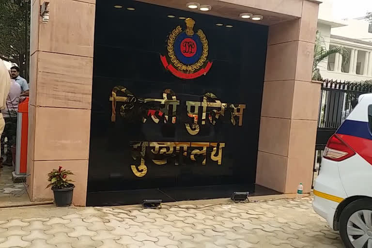 sultanpuri police arrested two robbers in delhi during lockdown