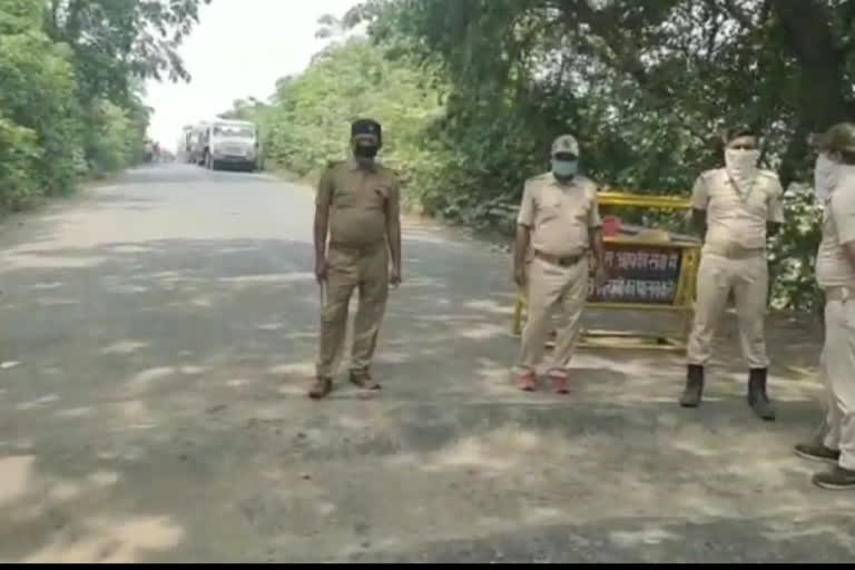 vehicle checking at srikarpur checkpost