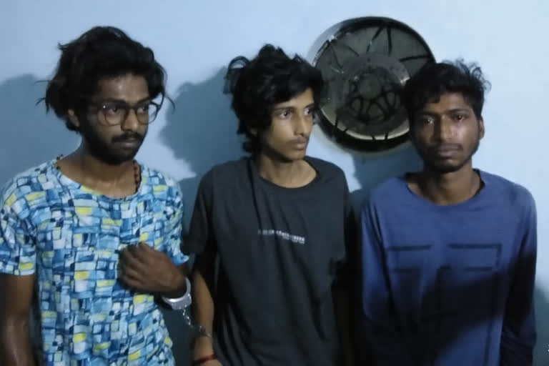 കൊല്ലം വാർത്ത  kollam news  മാല മോഷണം  മൂവർ സംഘം പിടിയിൽ  three suspects arrested for robbery