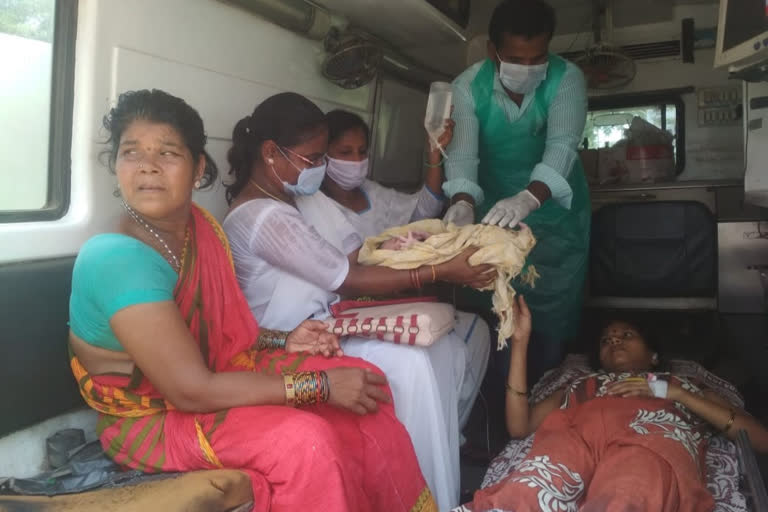 women delivery in ambulance at srikakulam district