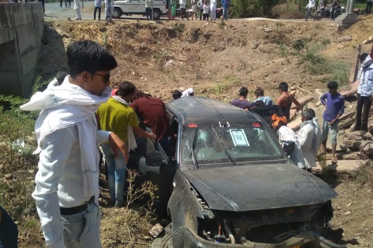 Vehicle carrying migrants overturns in Rajasthan, nine injured