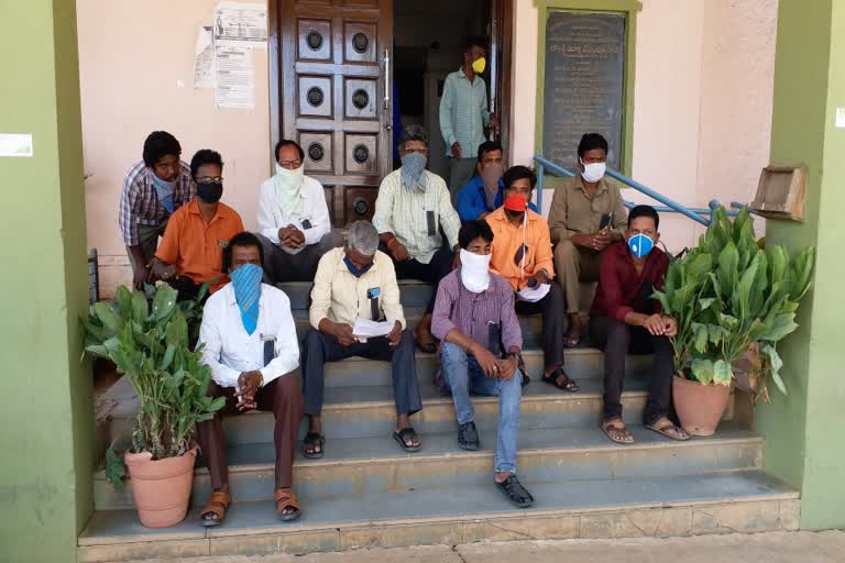 tandur municipal employees protest at municipal office vikarabad district