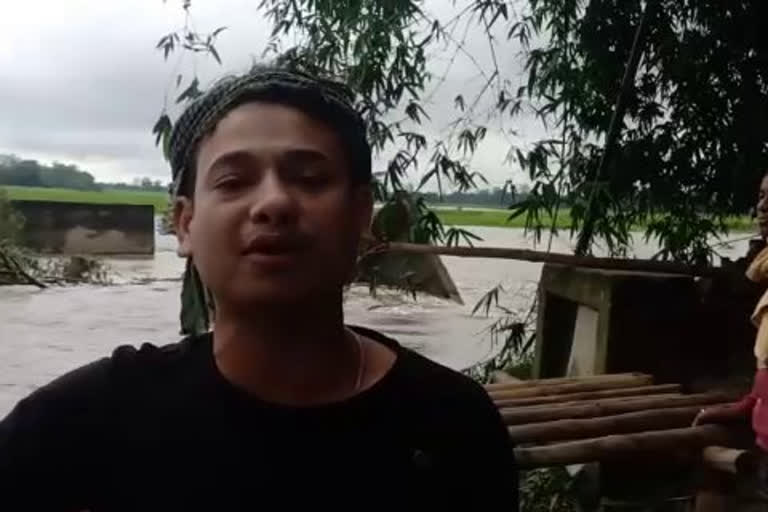 flood at majuli suwonsiri river