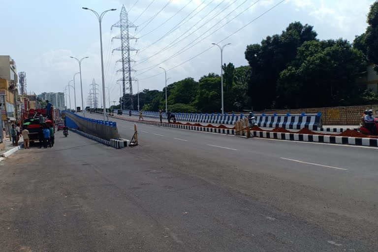 Inauguration of Bengaluru flyover named after Savarkar put on hold