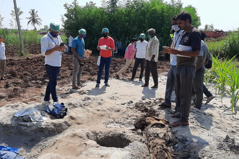 three year old child fell and dead in bore well in medak district in telangana