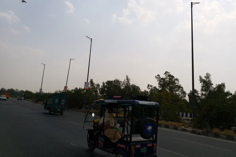 there is no light facility at delhi-chandigarh national highway