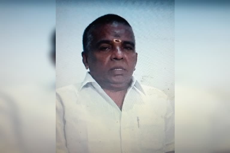 அதிமுக பேரூர் கழகப் பொருளாளர் கட்சியிலிருந்து நீக்கம்