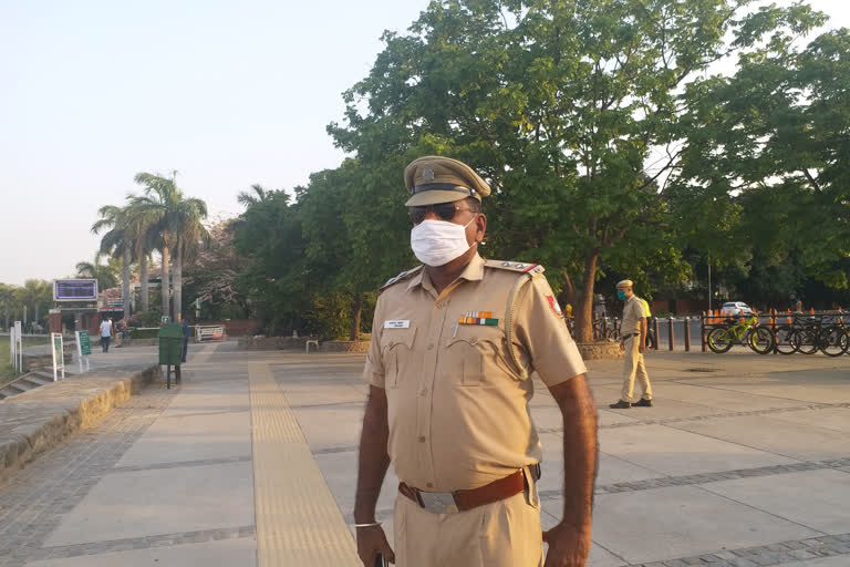 people can walk near sukhna lake till 7 in the evening