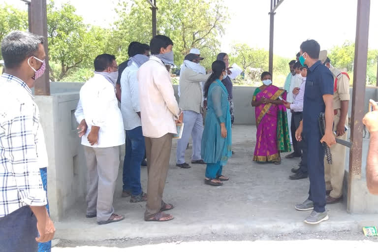 Jogulamba Gadwal Collector Tour In Alampur