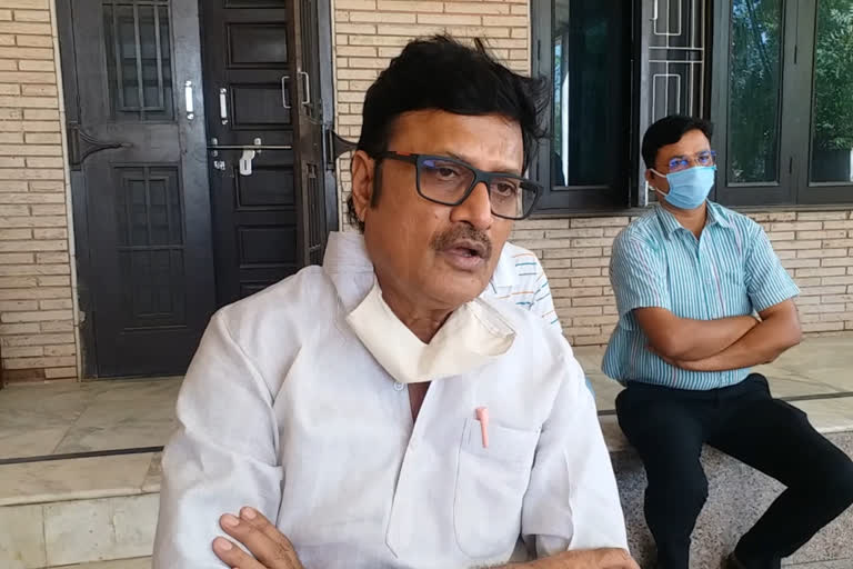 FIR lodged against Rajendra Rathore, राजेंद्र राठौड़ के खिलाफ एफआईआर