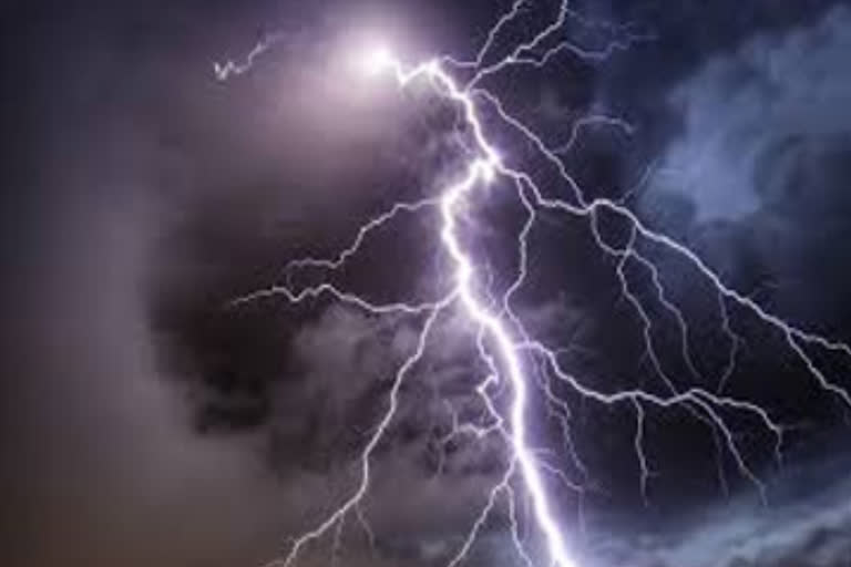 five persons died over thunder storm