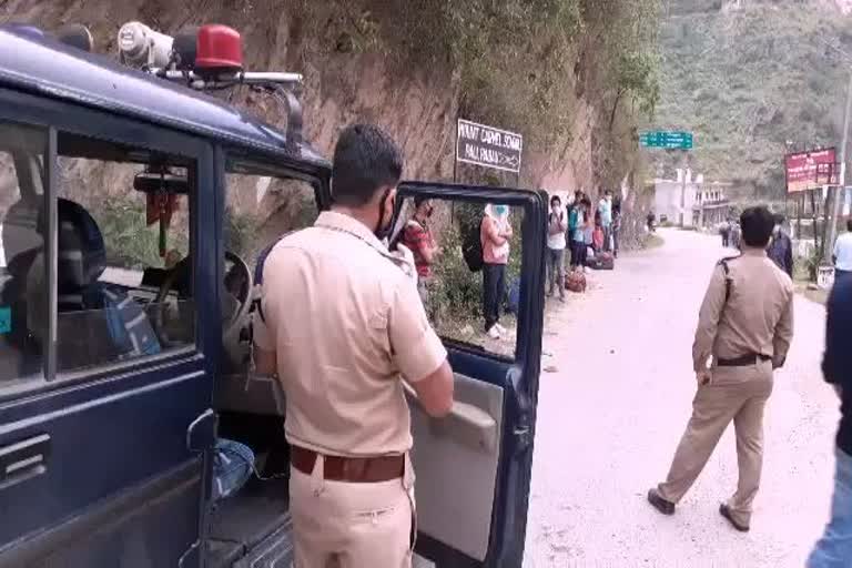 rumors-of-policemen-being-corona-positive-in-pauri