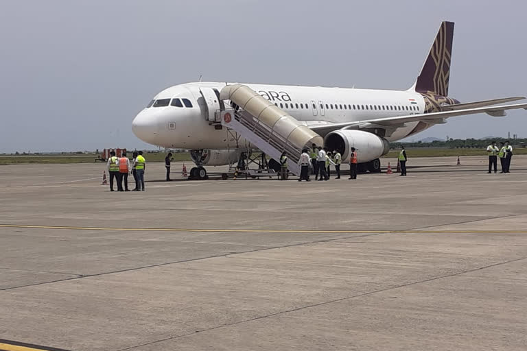 Plane makes emergency landing due to fuel leak in Bhubaneswar