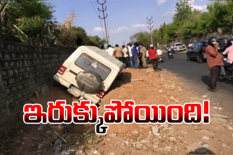 bolero flipped at bowenpally due to high speed