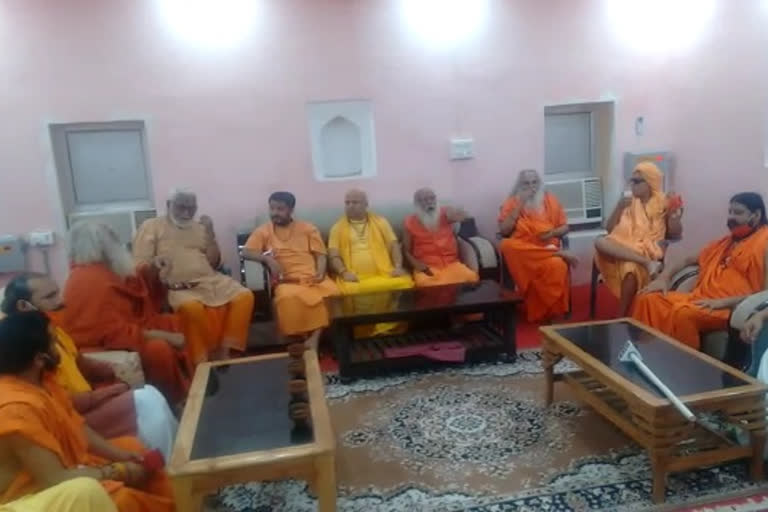 Ayodhya saints unhappy with existing model