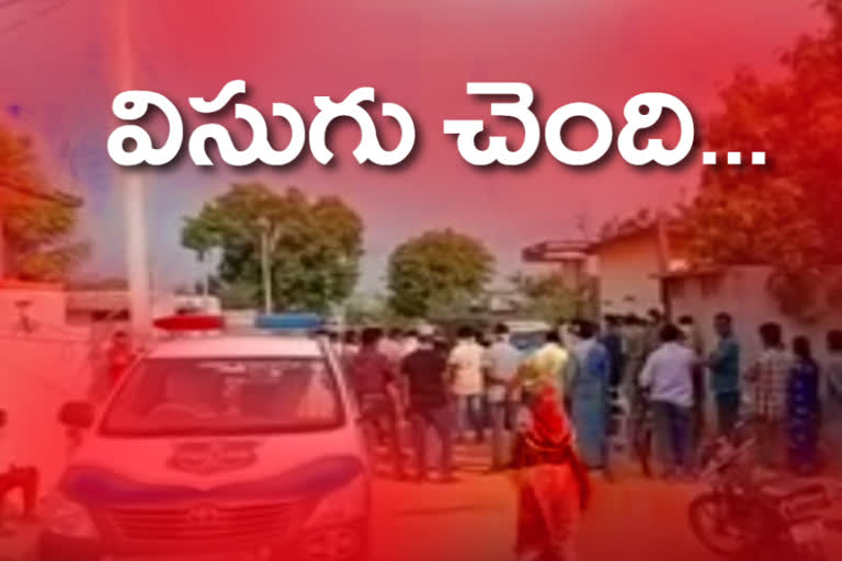 wife murdered husband with sons in nizamabad