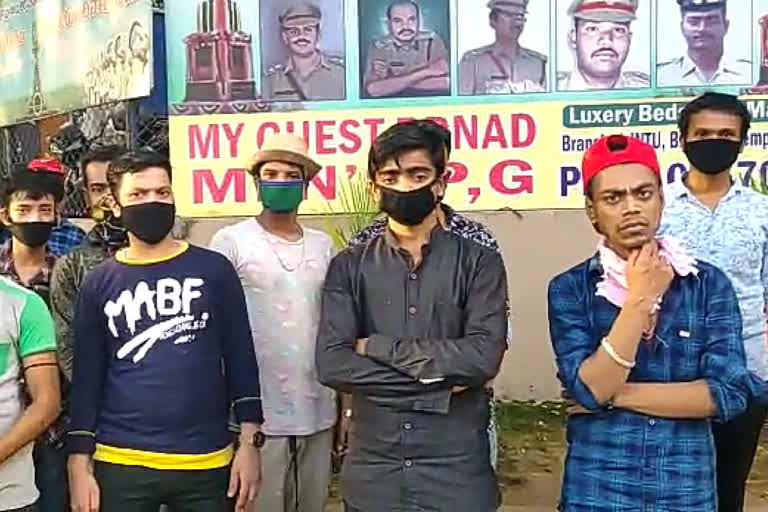 A group boys stuck at Hyderabad amid lockdown: requesting for help