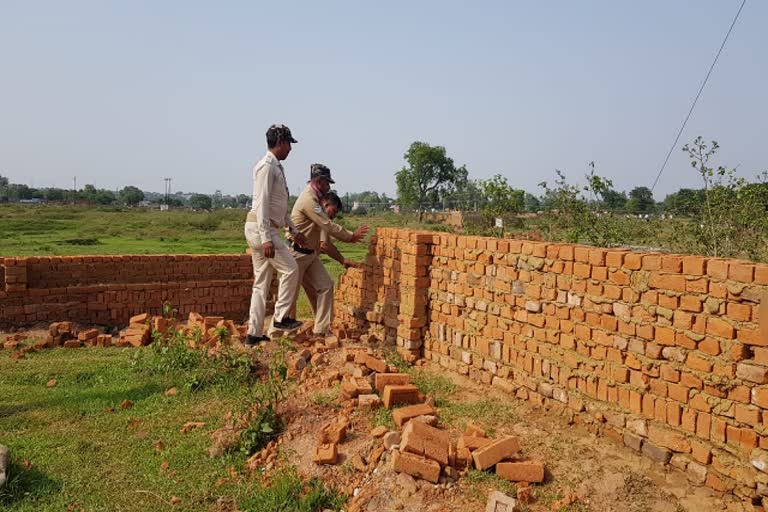 Illegal construction of land mafia on CCL colony in giridih