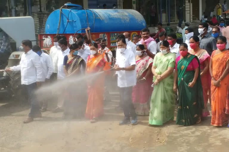 mla redya naik attend the cleaning program in mahabubabad dornakal