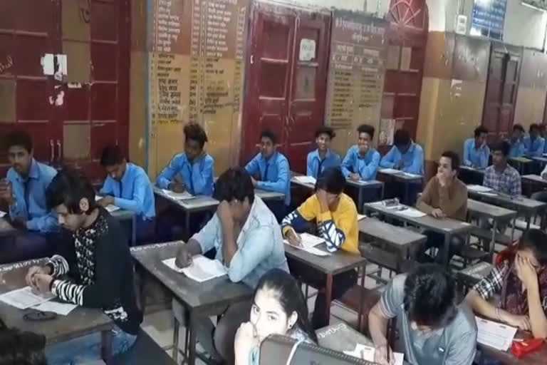 department-is-not-looking-forward-to-open-school-in-chhattisgarh