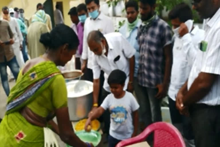 jabardasth comedy actor nemaliraju food distributed in podili