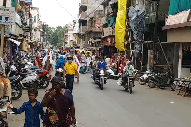 Vidisha's market looks as bright as before