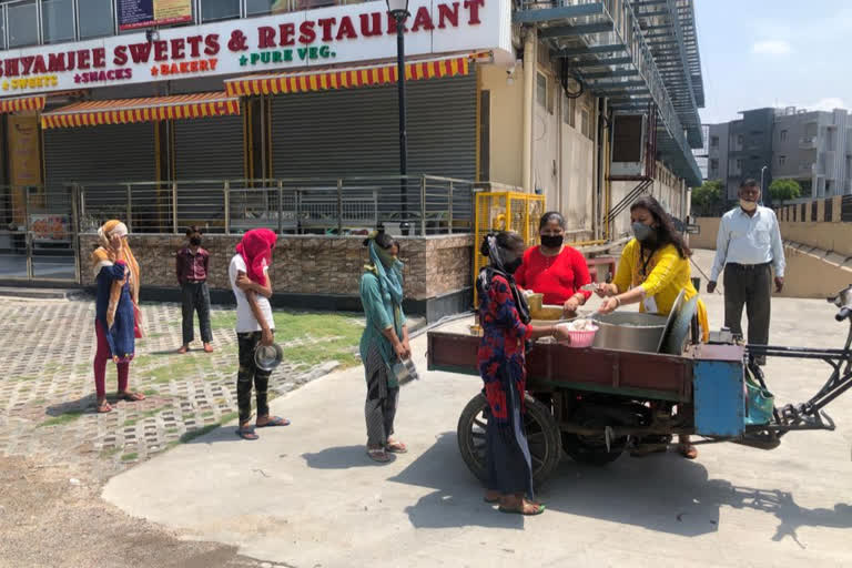 Female Disaster Team in Beta 1 of Grater Noida distributed food to Poor during Lockdown