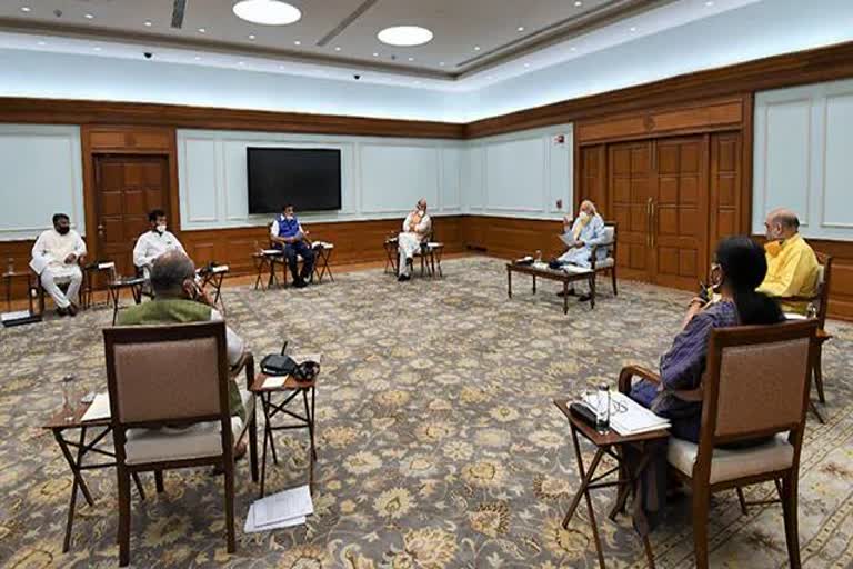 cabinet meet medium firms will get a chance to list in markets centre