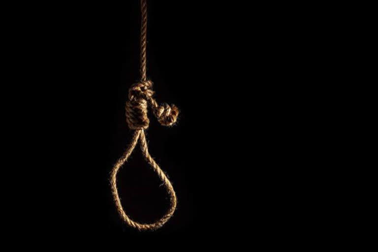 not-allowed-to-marry-girl-of-his-choice-man-commits-suicide