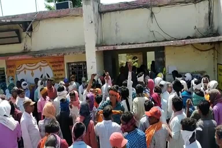 Farmers protest in Bhatapara