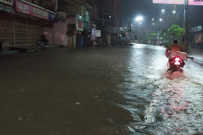 heavy rainfall fallen in adoni