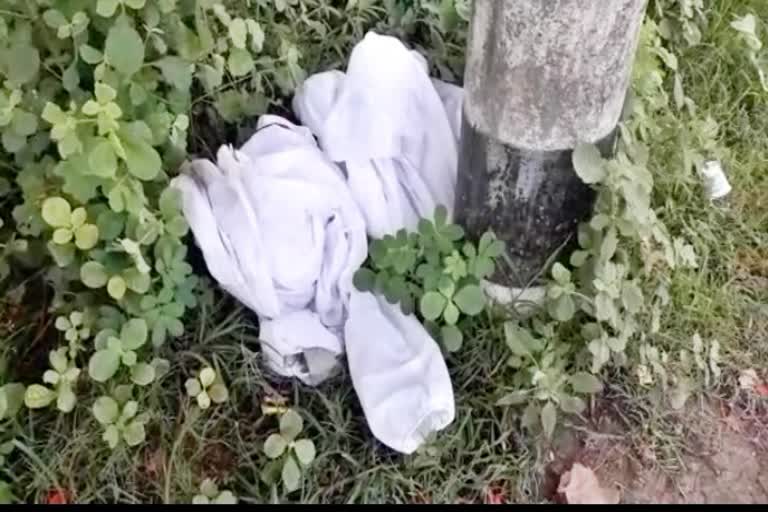 PPE kit found on road at nagaon and nalbari assam etv bharat news