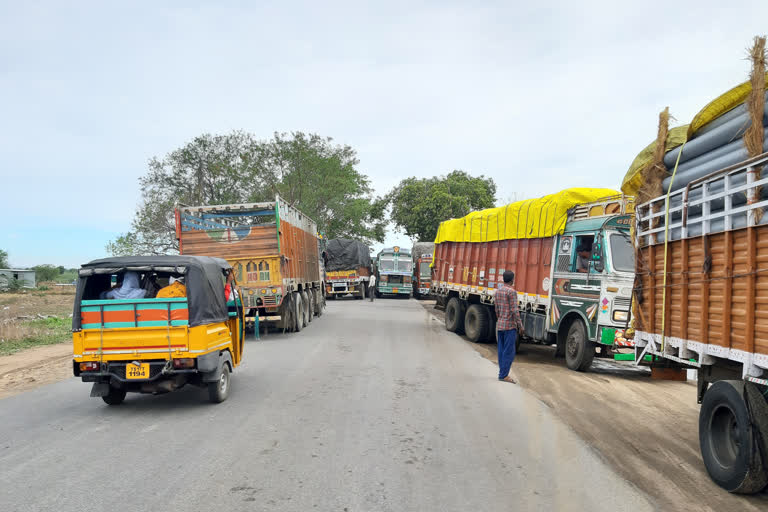 Kamareddy District Madnoor Zone Two States Inspecting Salabathpur Maharashtra Boundary