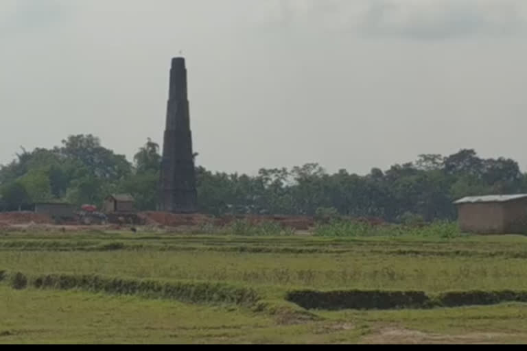 ইটাভাটা মালিক পক্ষৰ দ্বাৰা সৃষ্ট  খাৱৈত পৰি সলিল সমাধি কিশোৰীৰ