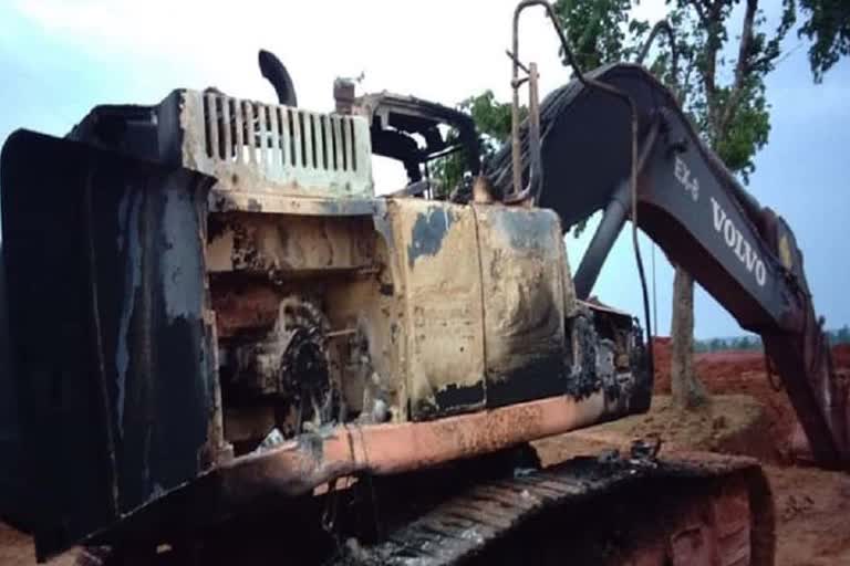 naxal attack on bauxite mines in lohardaga