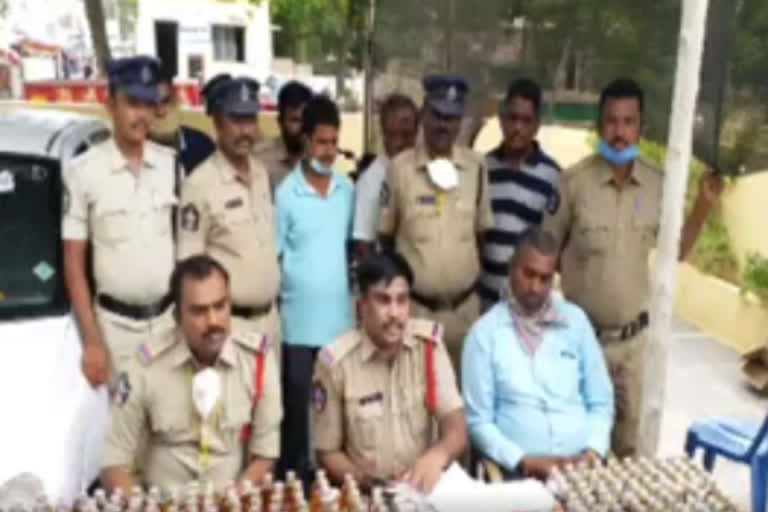 liquor seizded in kurnool dst transport from karnataka