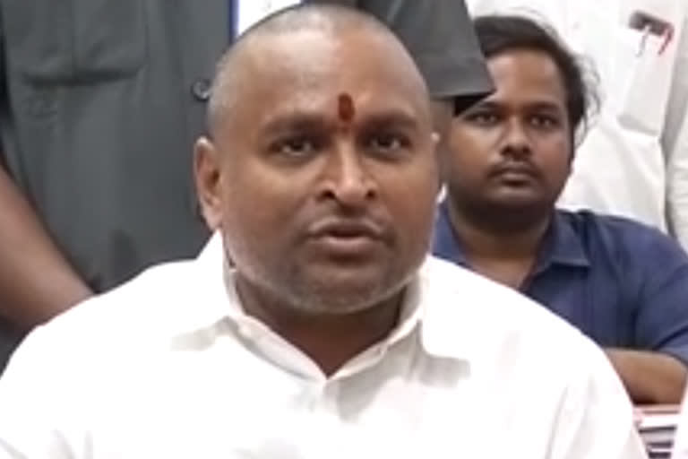 minister vellampalli