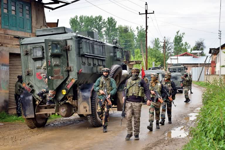 Explosives seized in Anantnag