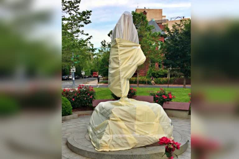 Gandhi statue in Washington DC