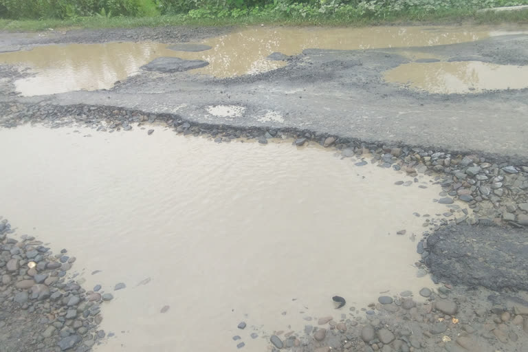 Bad road condition at Amguri: local demand for repairing