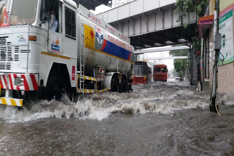 heavy rain in mumbai