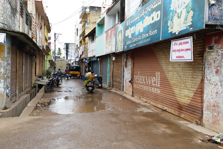 shops bandh in chodavaram