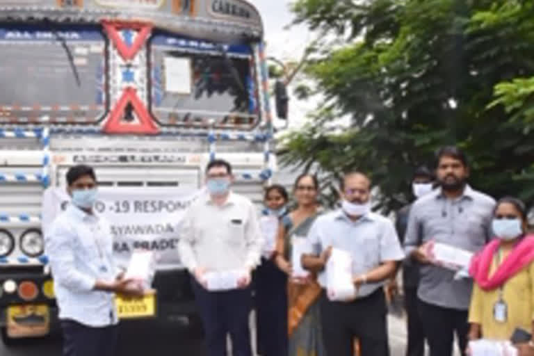 collector intiaz inaugurate medical vehicle in vijayawada