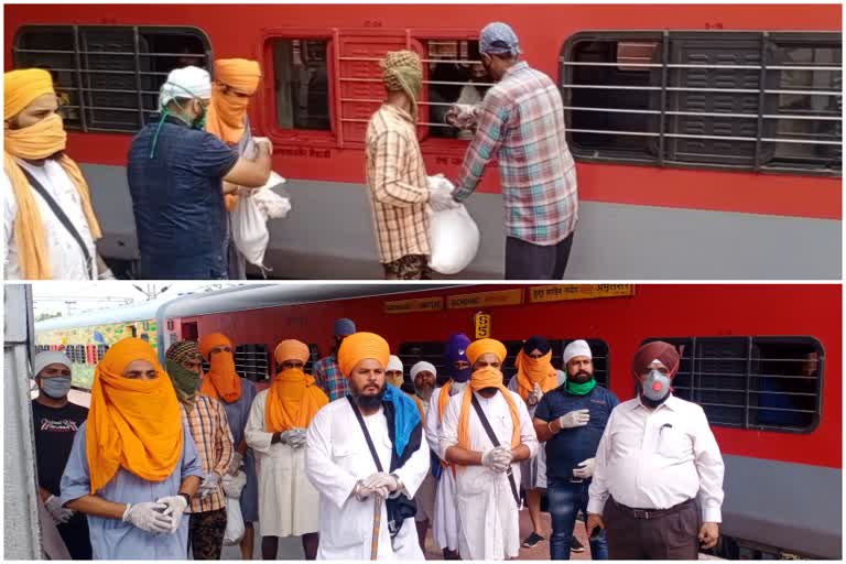 Food distribution to Sachkhand Express passenger from Manmad Gurudwara