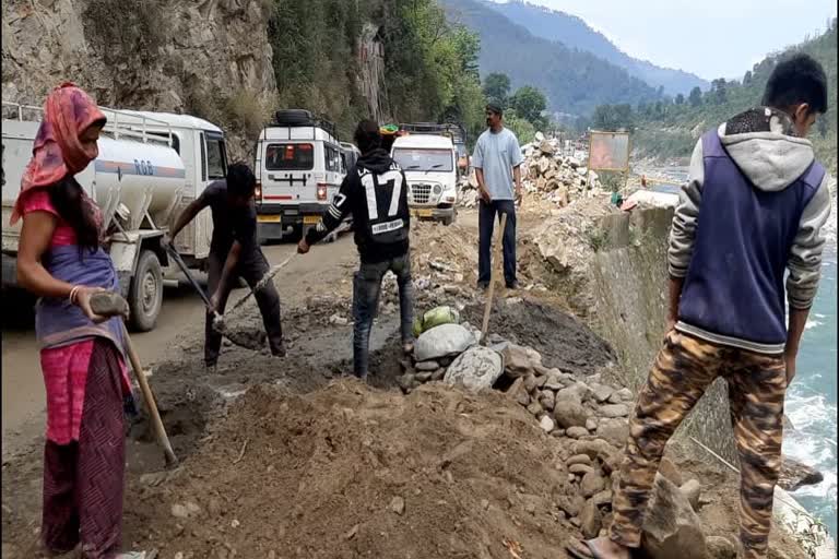 irregularities-in-the-construction-of-security-wall-on-the-kedarnath-highway