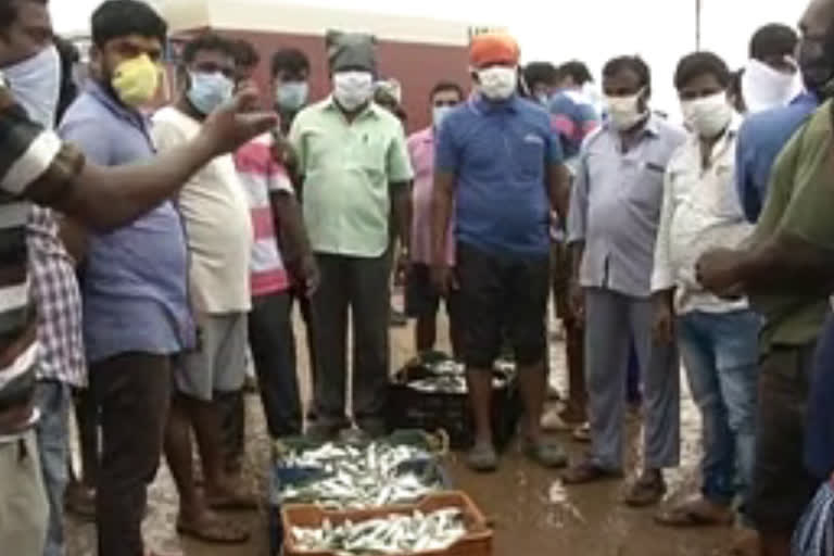 Fishing Harbor cloued at uppada