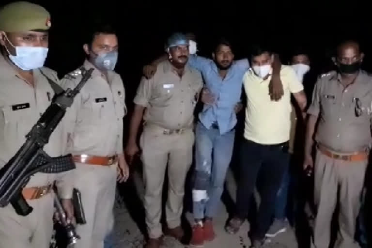 25 thousand rewarded crook arrested by noida dadri police