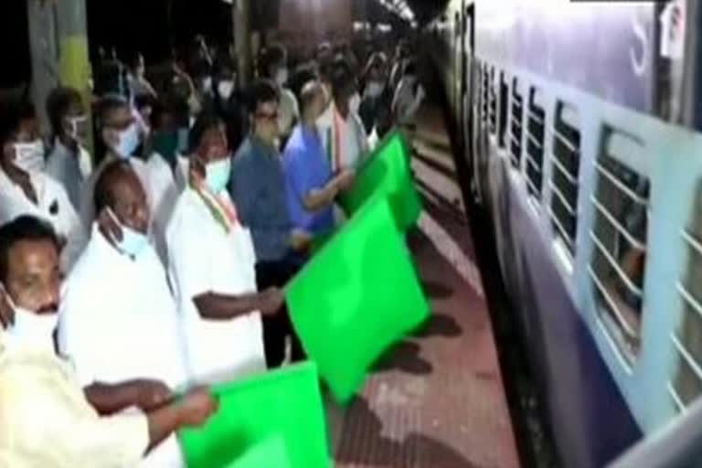 v narayanasamy flags off shramik special train